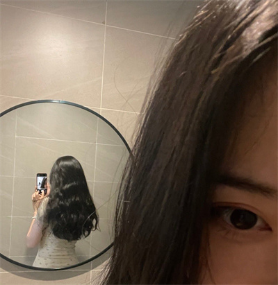 冲上头了，想发露脸照找炮友