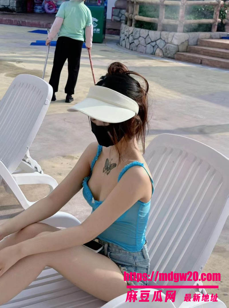 高颜小姐姐赖思予不雅视频合集流出 浴室对镜自拍啪啪 被操时声音好听表情淫荡