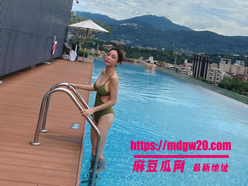 台湾主播 张宇 离婚3年曝出沙发艳照 与前夫撕逼13次 闹上法庭炸翻娱乐圈！