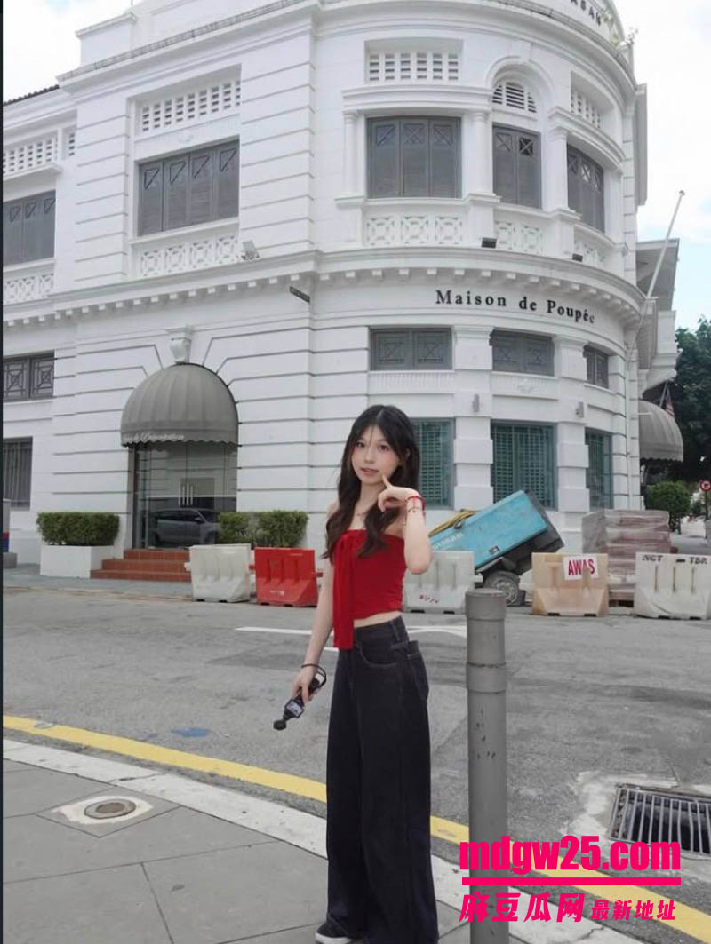 极品高颜值大一新生 黄紫滢露脸自拍视频流出 与前男友在酒店里口交做爱