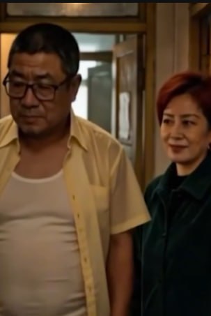 AI成人短剧 洋海之恋 1-3 下海直播被开后庭时父亲在旁观看并自慰