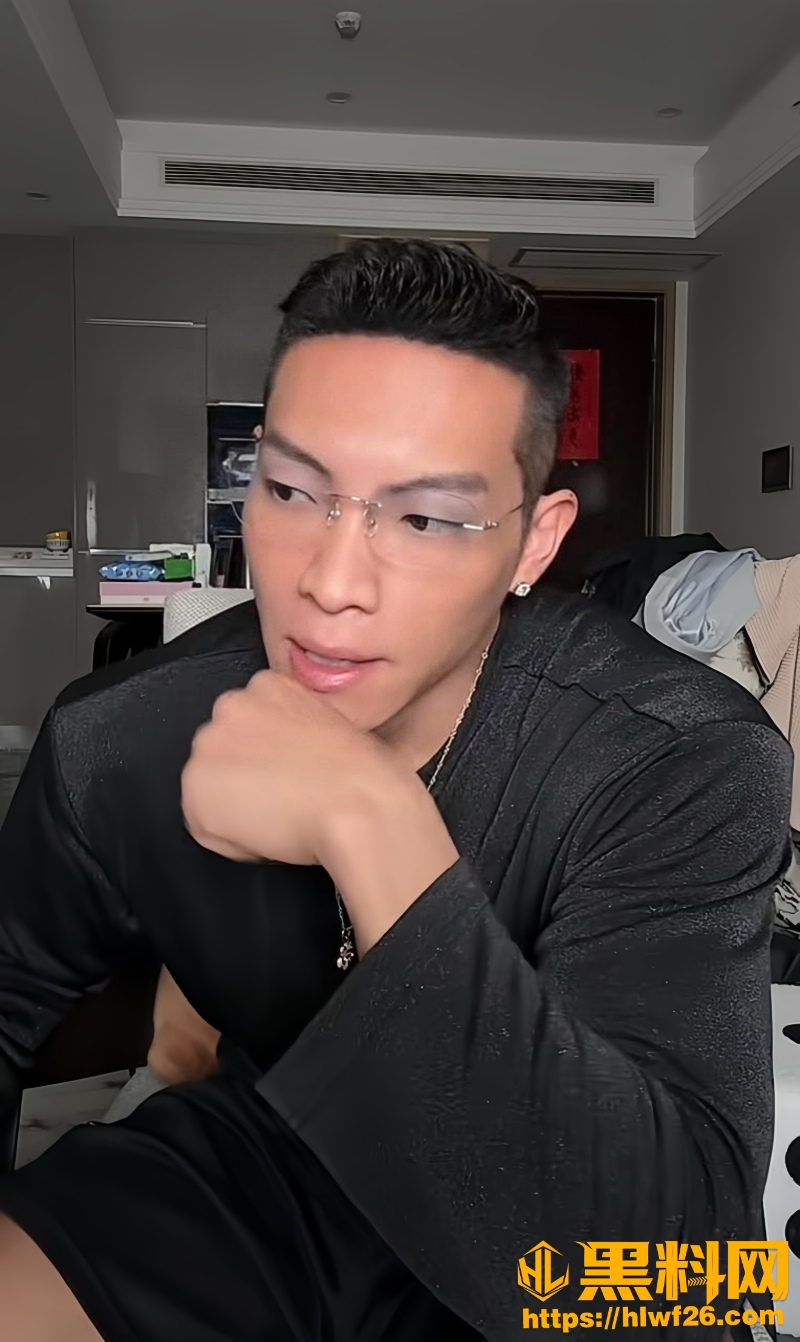 男网红陈杨性爱视频流出18W800px