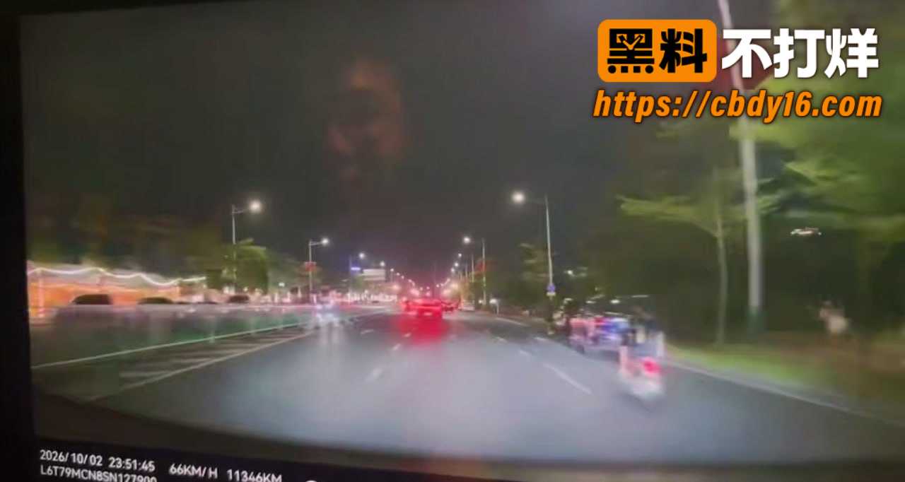 近日广东地区几个精神小伙飙车上演车毁人亡 7