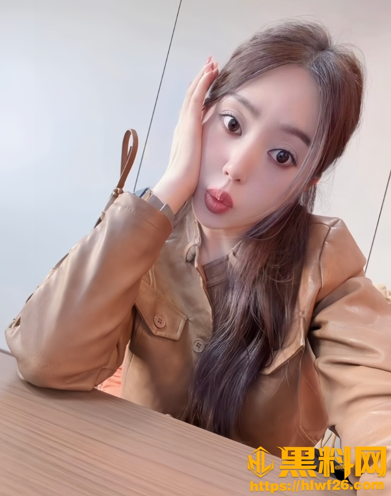 毅玲爸爸与女友性爱视频24