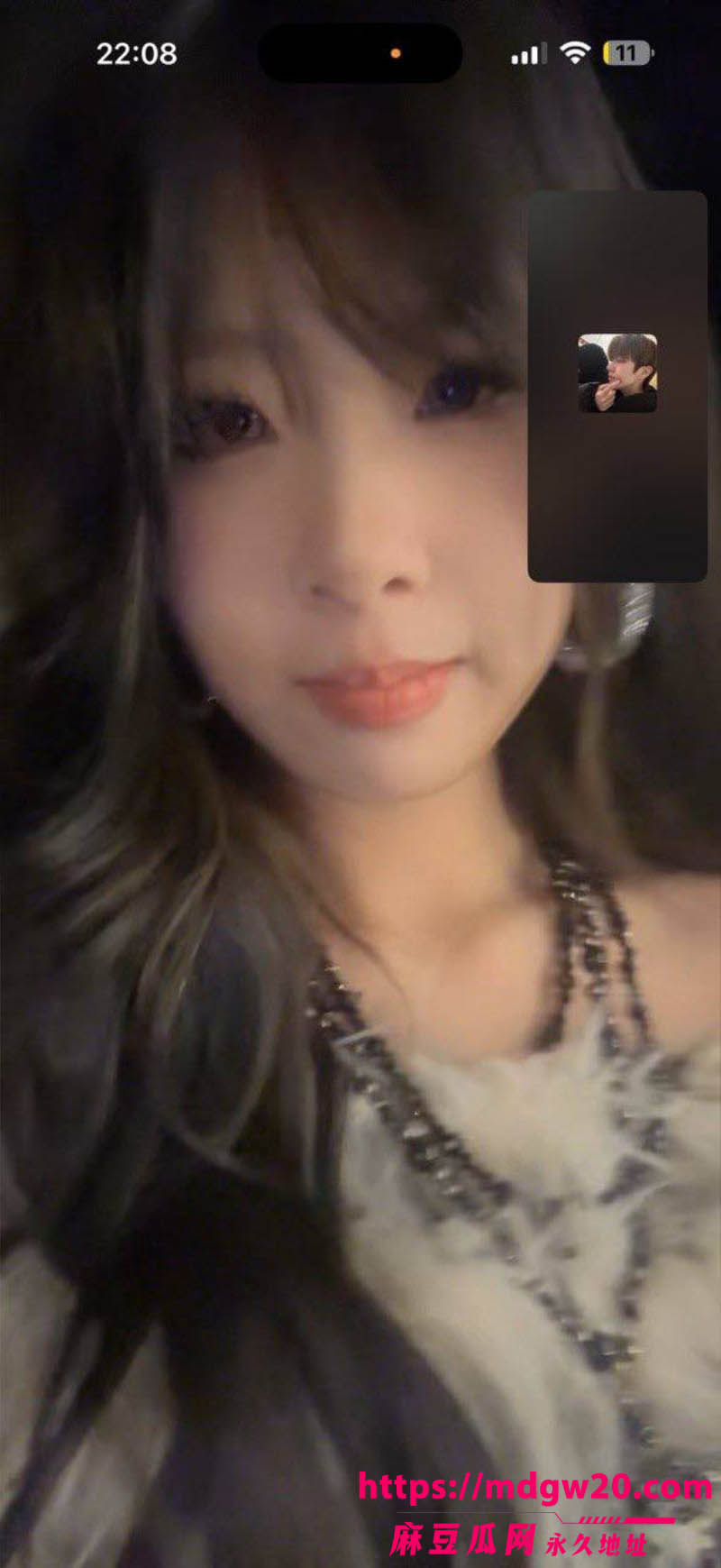 河北邯郸反差婊 张艺晓 外表酷酷的抖音精神小妹 嫩穴会抽烟 后入视角紧紧夹住肉棒骑乘榨精