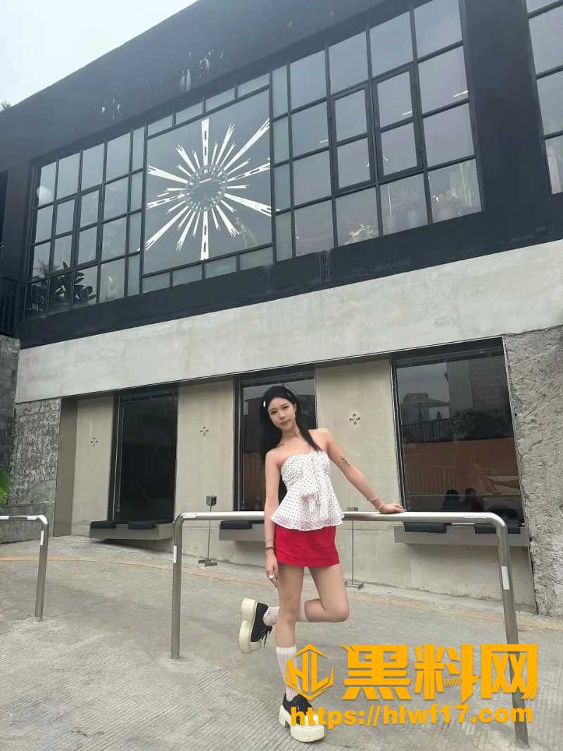 上海外围李玟性爱视频2