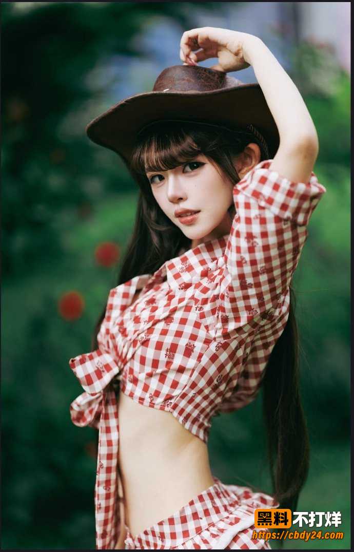 叮当猫coser女友夏鸣前 16