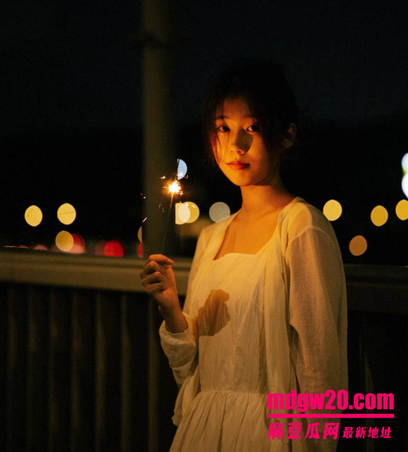 抖音主播赵辰宇用感情圈钱翻车 线下同时搞多名大姐金主粉 被前女友曝光私密性爱视频