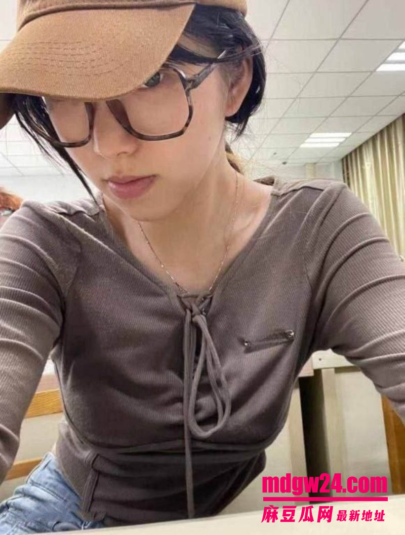 南昌艺术学院22届学姐李欣茹不雅视频流出 高颜值巨乳反差母狗被富哥肉棒冲击