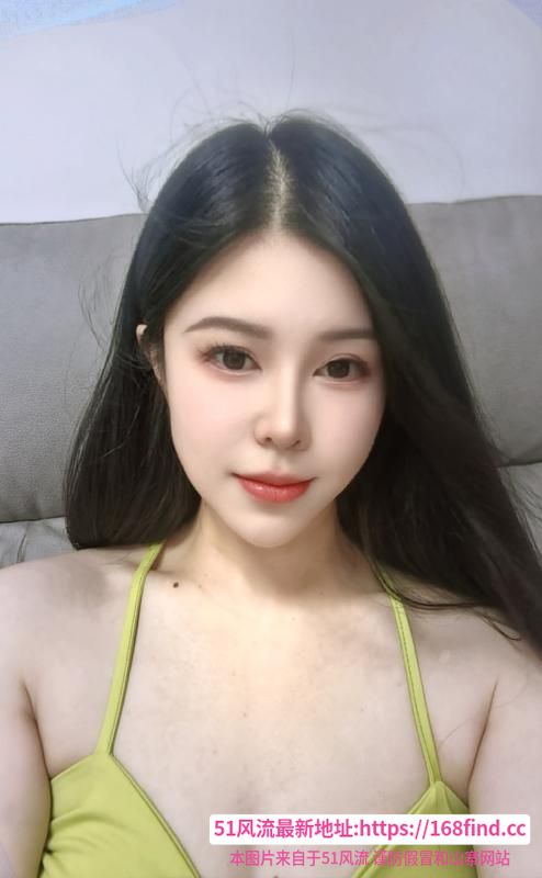 服务系性感少妇