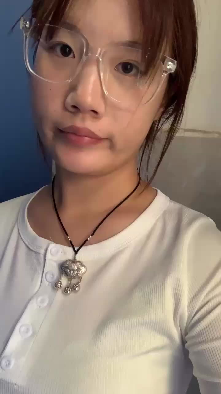 母狗勾引直接爆操