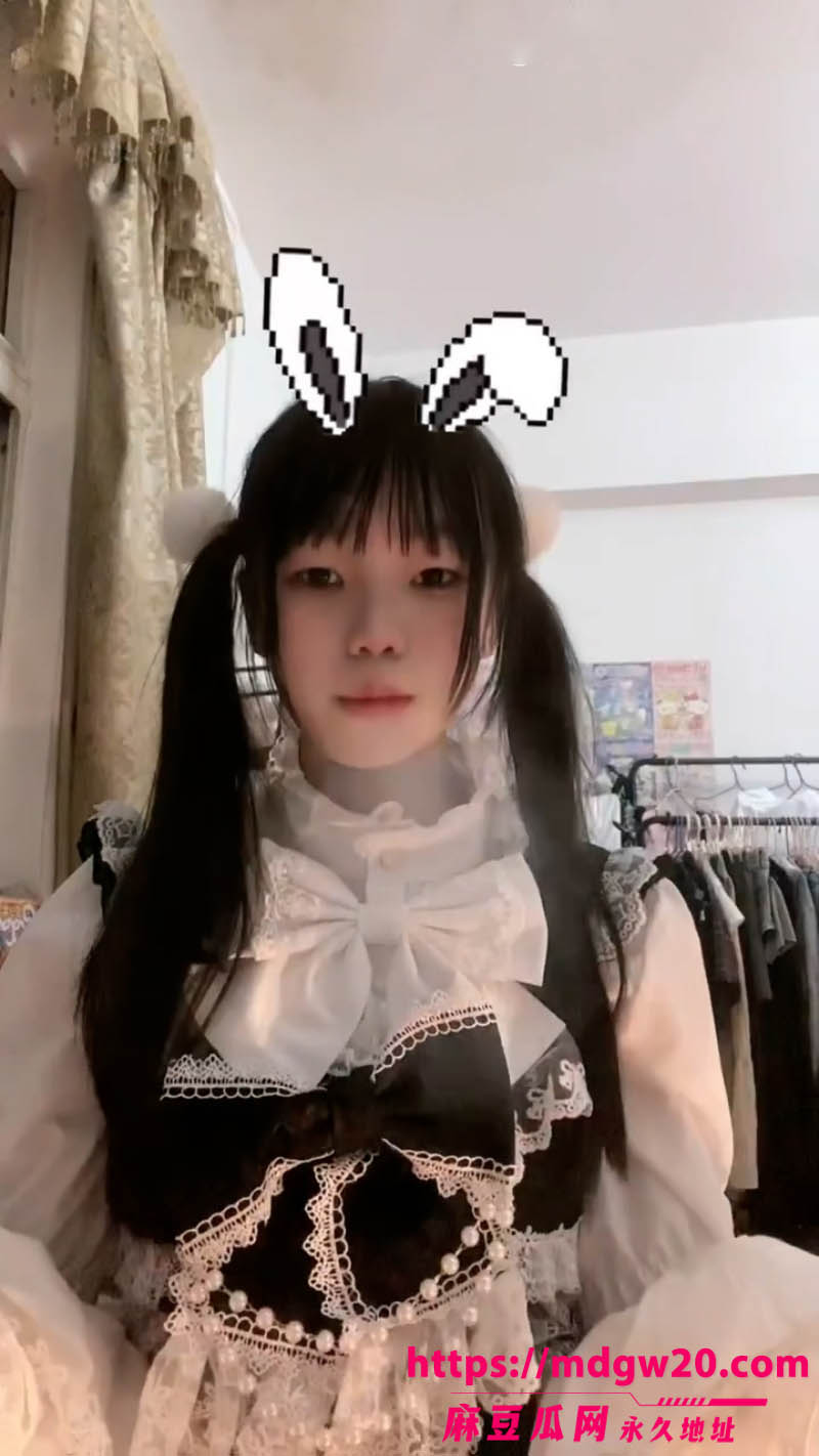 v6.mp4.00_08_07_25.Still001
