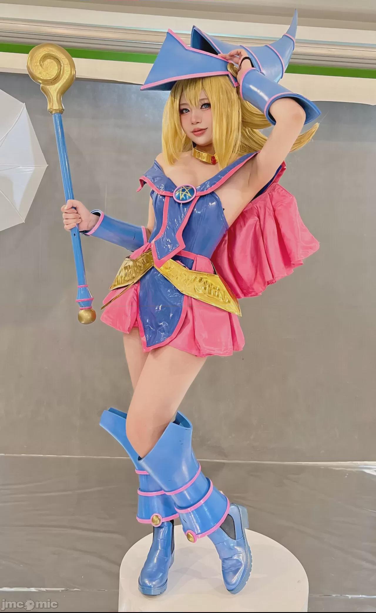 ZinieQ - Dark Magician Girl (Yu Gi Oh) 第1话, страница 32