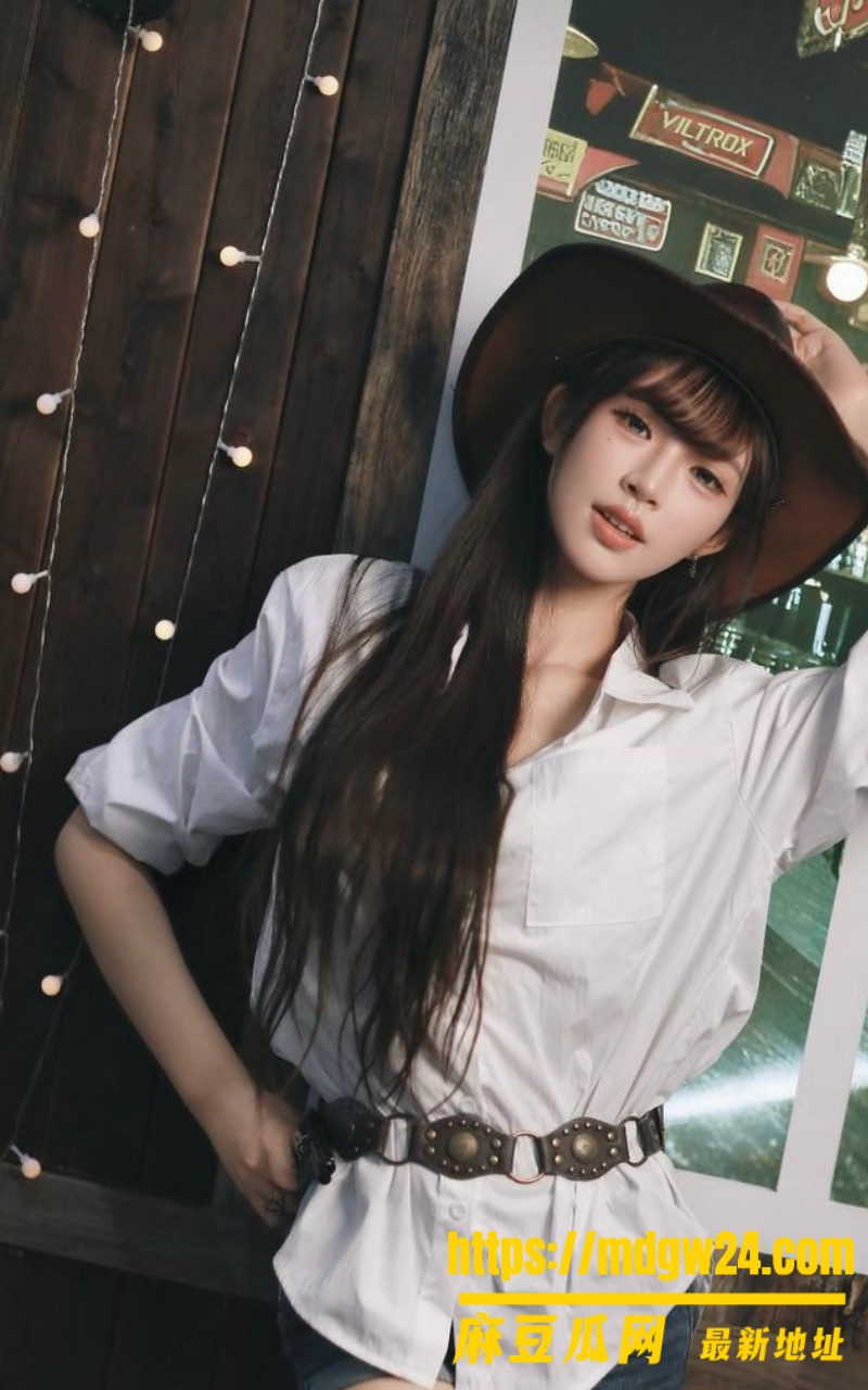 抖音6.6w粉cos女网红 夏鸣前11
