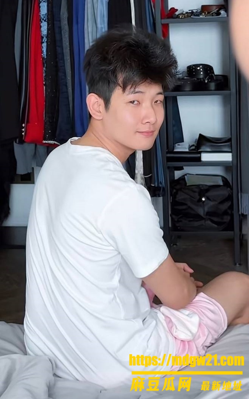 抖音2498万粉男网红梅尼耶23
