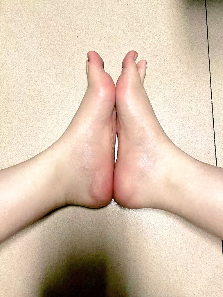 怎么有人要看我鼻孔！！这是什么爱好哦？感觉好变态哈哈哈哈哈哈