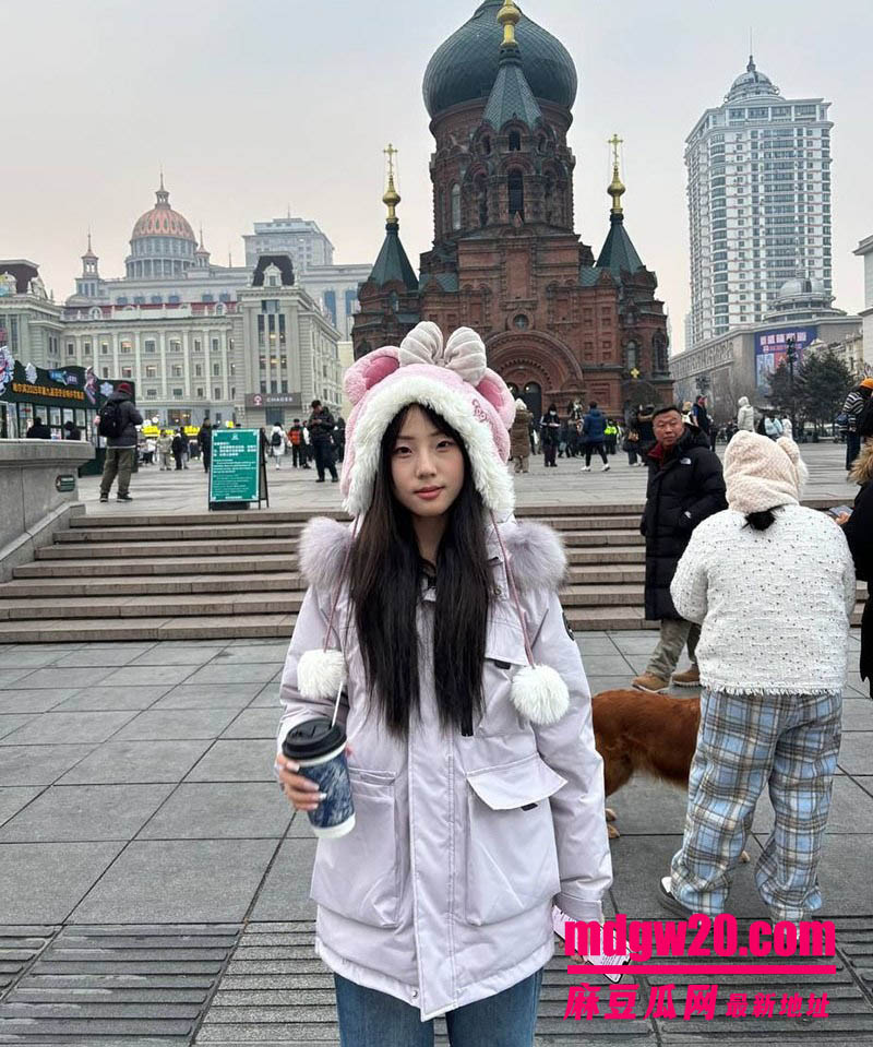 上海极品名媛宋听雪不雅视频流出 被金主高价包养 身穿女仆情趣装做爱性感撩人
