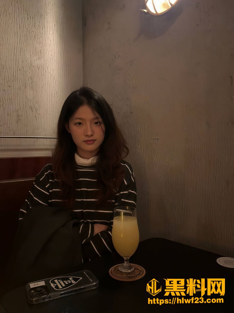 广州清纯大学生不雅视频曝光2