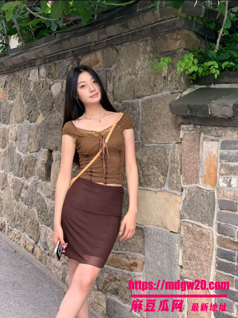 深圳高颜值反差母狗 郑夕潼不雅视频合集流出 与金主男友酒店调教性爱日常曝光