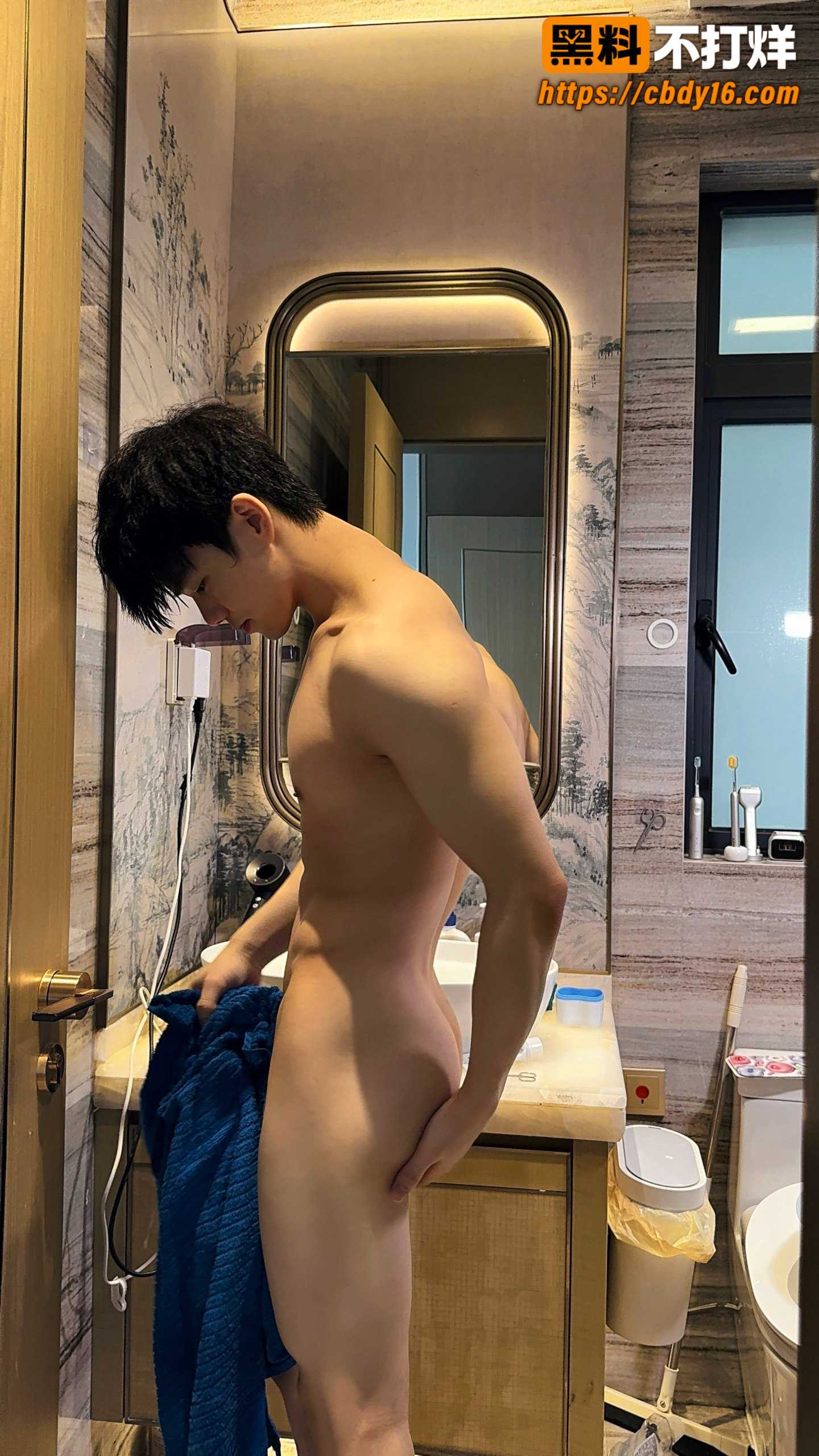 抖音博主阿奇仔打飞机壁纸11