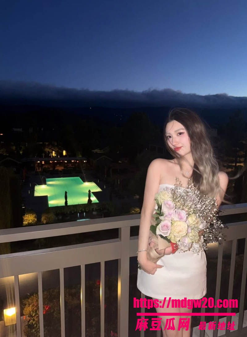 推特约炮大神独家曝光 约啪高颜值艺术系留学生Candice 在酒店各种体位把女主操到主动要求内射